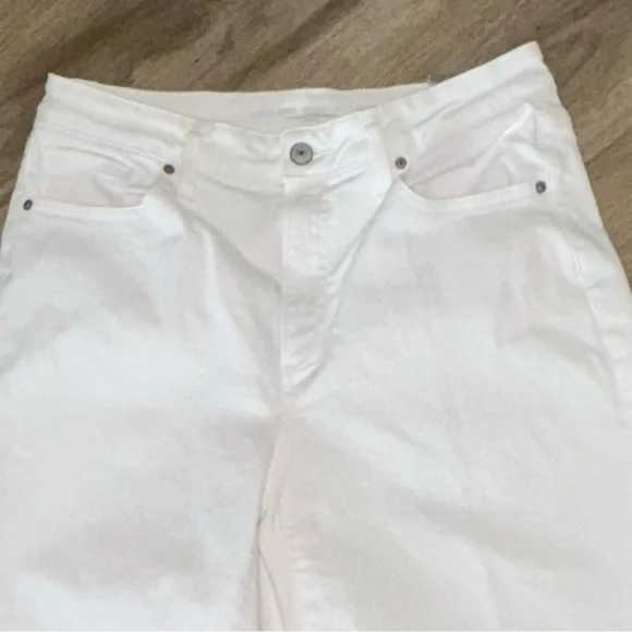 Chico’s Size 0.5 (US 6) Alabaster (White) High Rise Wide Leg Crop Jeans - Picture 3 of 8